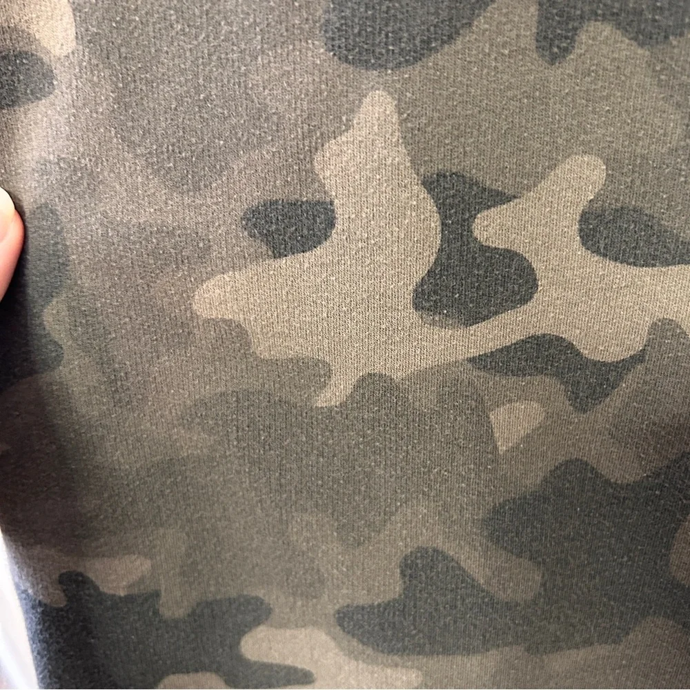 Eddie Bauer Men's XL Brown Camouflage Crewneck Sweatshirt Outdoor lounge Cozy - Picture 7 of 11